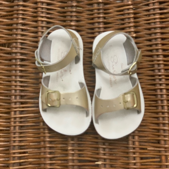 sand water sandals